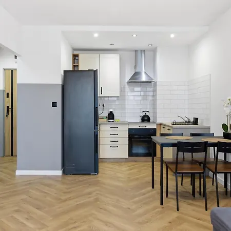 Modern 2-Room Apartment Near Tauron Arena & Expo, Ac, Free Parking-3